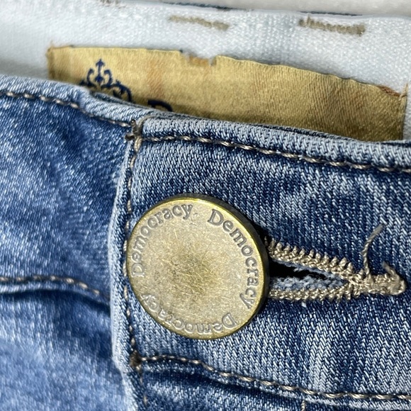 Democracy Itty Bitty Skyrise Jeans Ab Technology Light Wash Boot Cut Size 12 - Picture 5 of 8